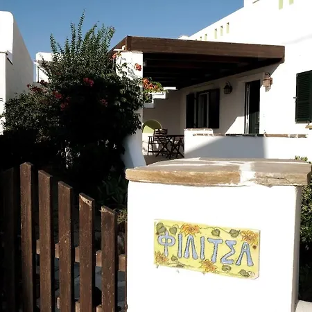 Beachfront Family Home, Filitsa House 別荘